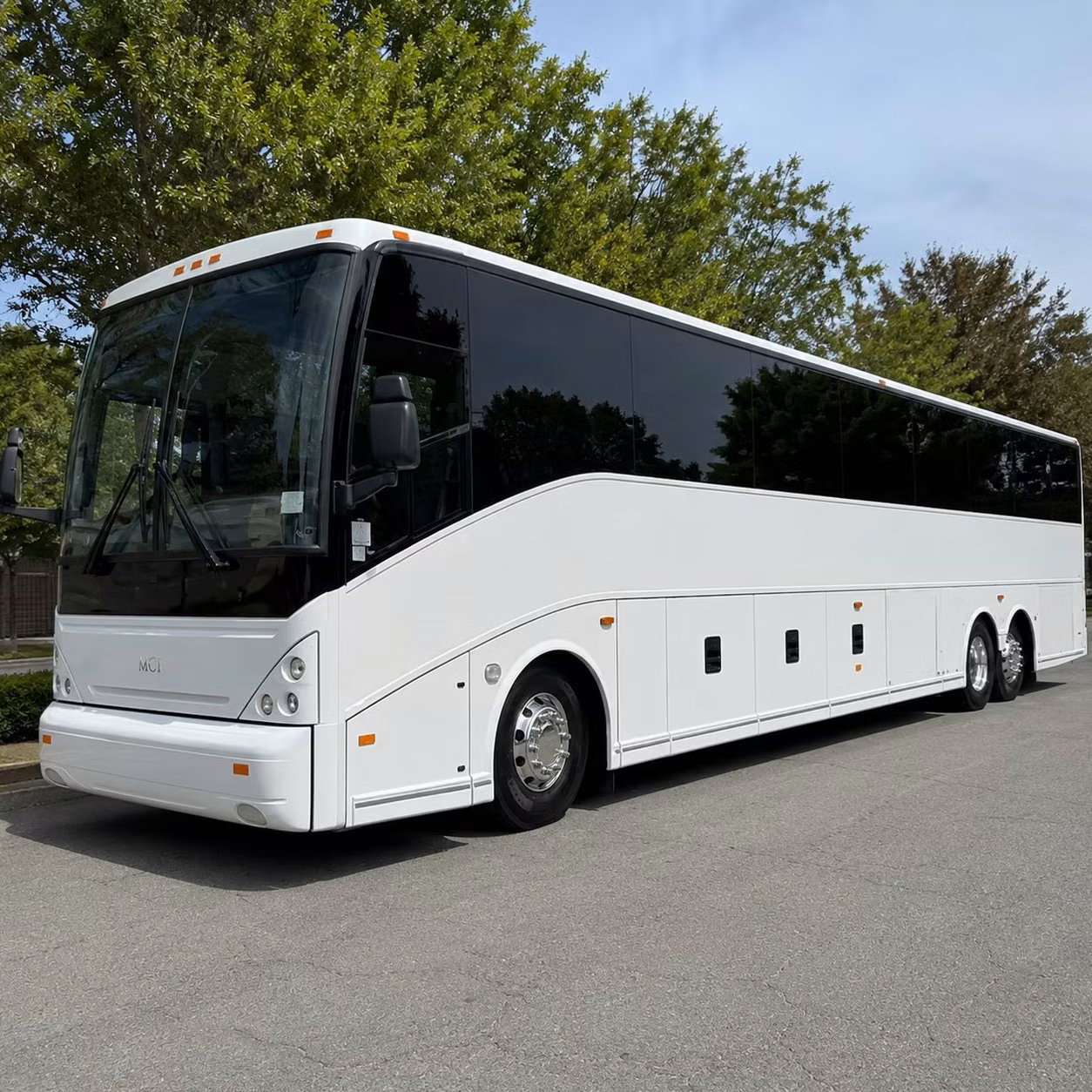 early morning flights out of fll a tamarac airport shuttle bus has you covered