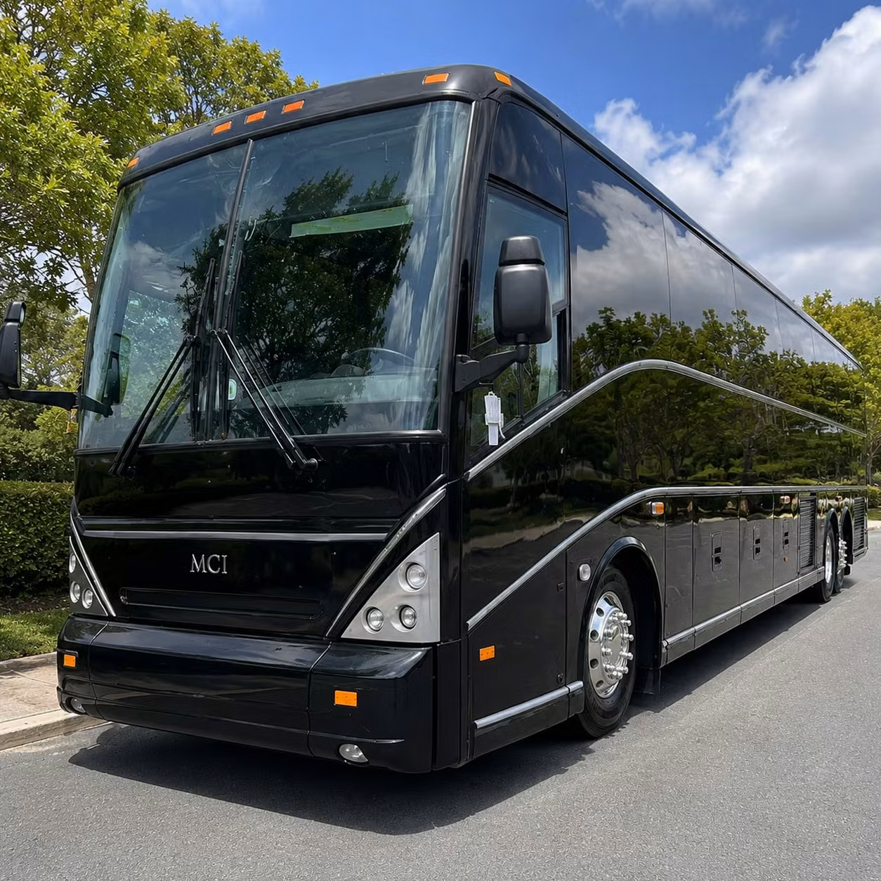 tamarac charter bus rental fleet